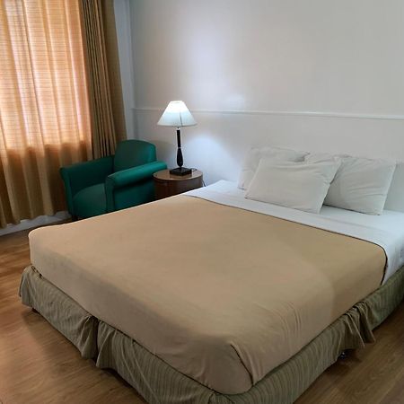 Pearl Manila Hotel Εξωτερικό φωτογραφία