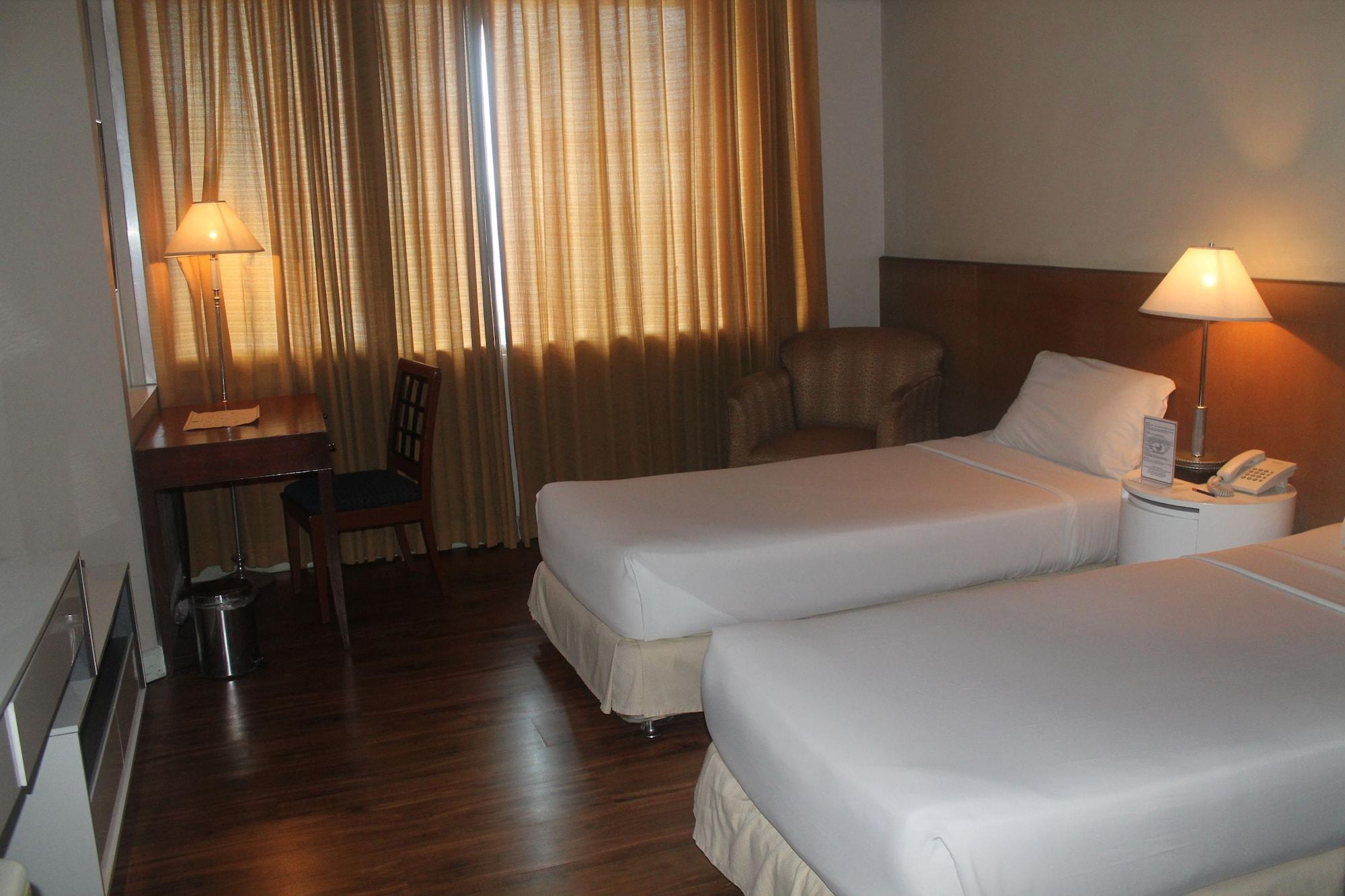 Pearl Manila Hotel Εξωτερικό φωτογραφία