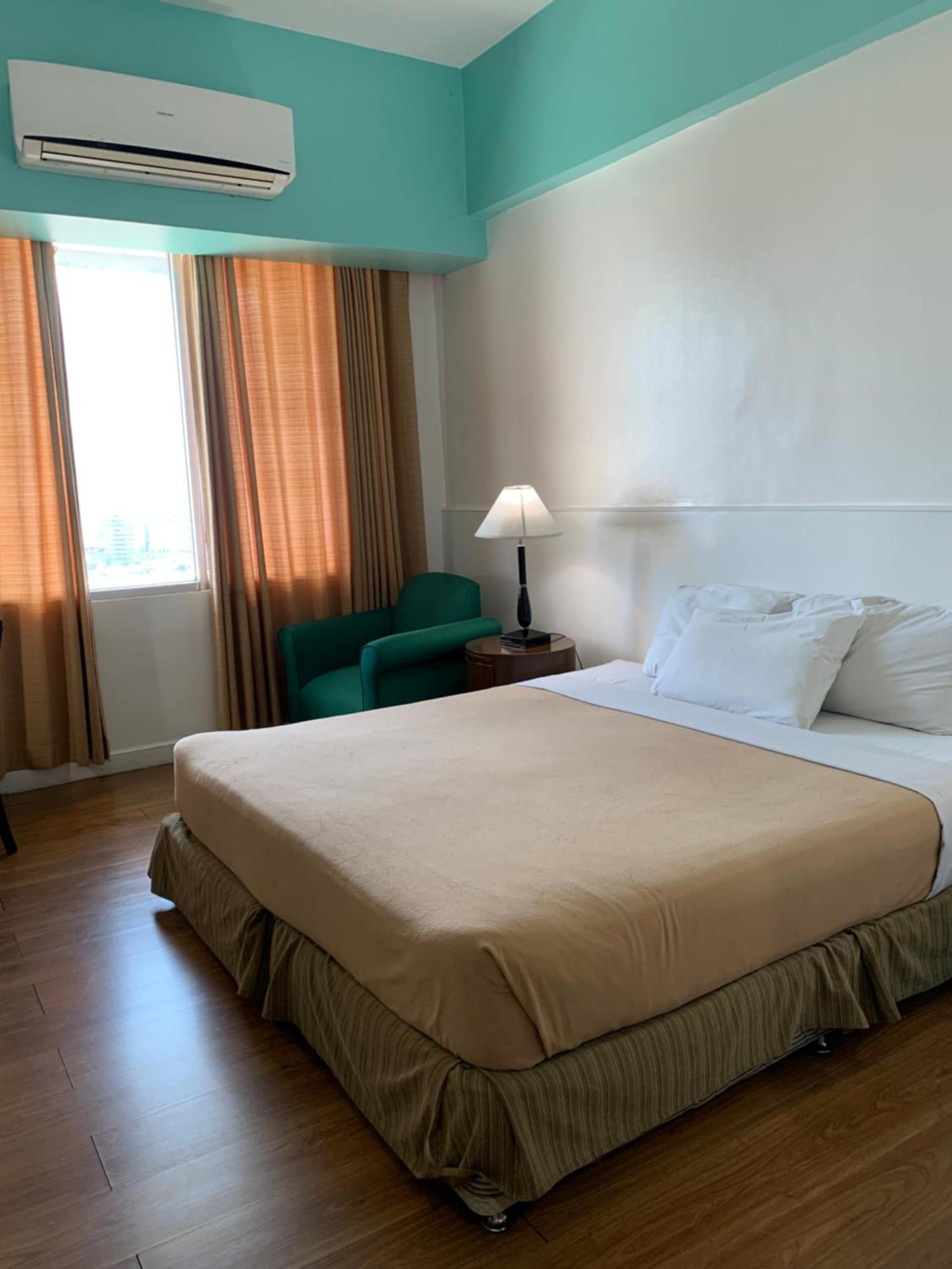 Pearl Manila Hotel Εξωτερικό φωτογραφία