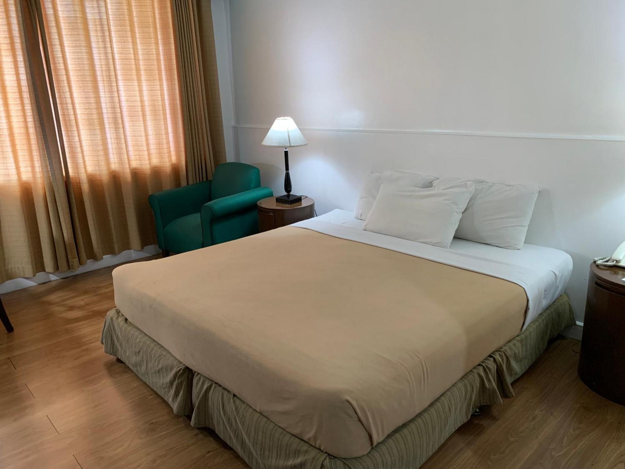 Pearl Manila Hotel Εξωτερικό φωτογραφία