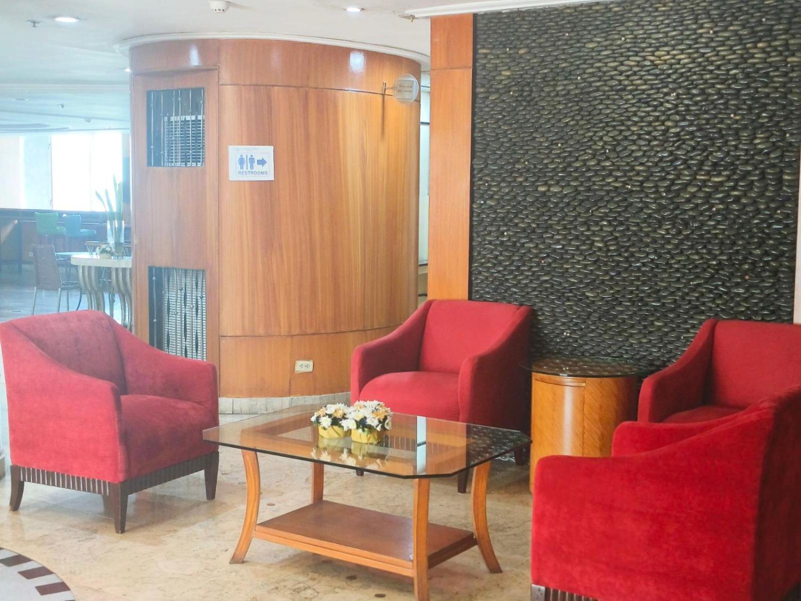 Pearl Manila Hotel Εξωτερικό φωτογραφία